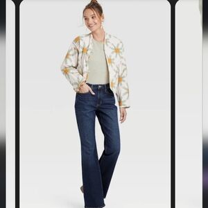 12SH Universal Thread Jeans Women's High-Rise Flare Blue Denim Pants